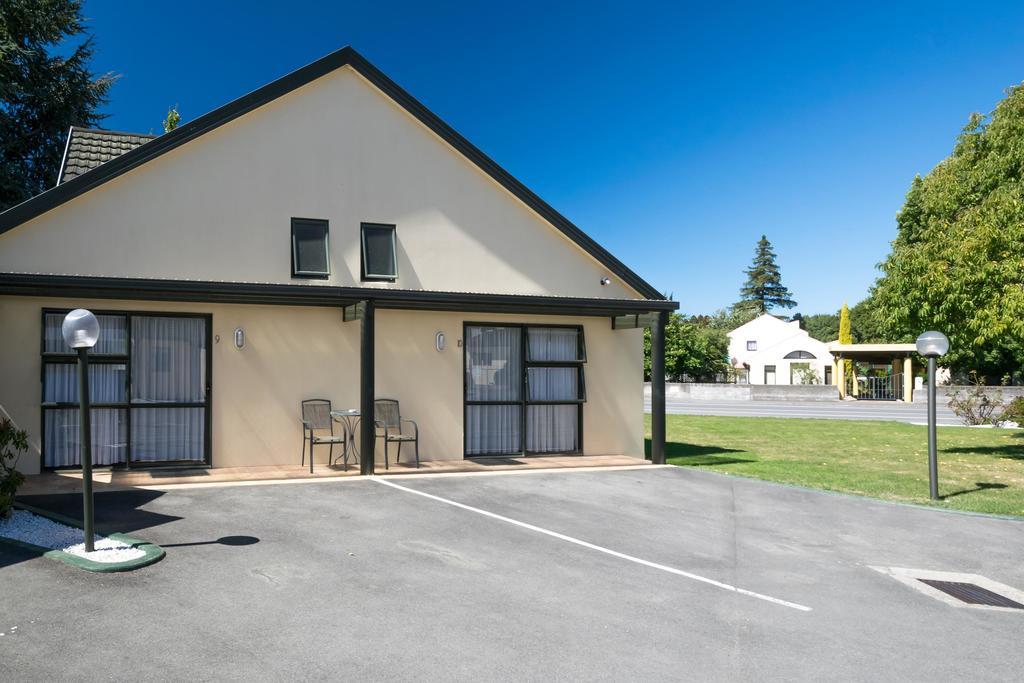Ashleigh Court Motel เบลนิม ภายนอก รูปภาพ