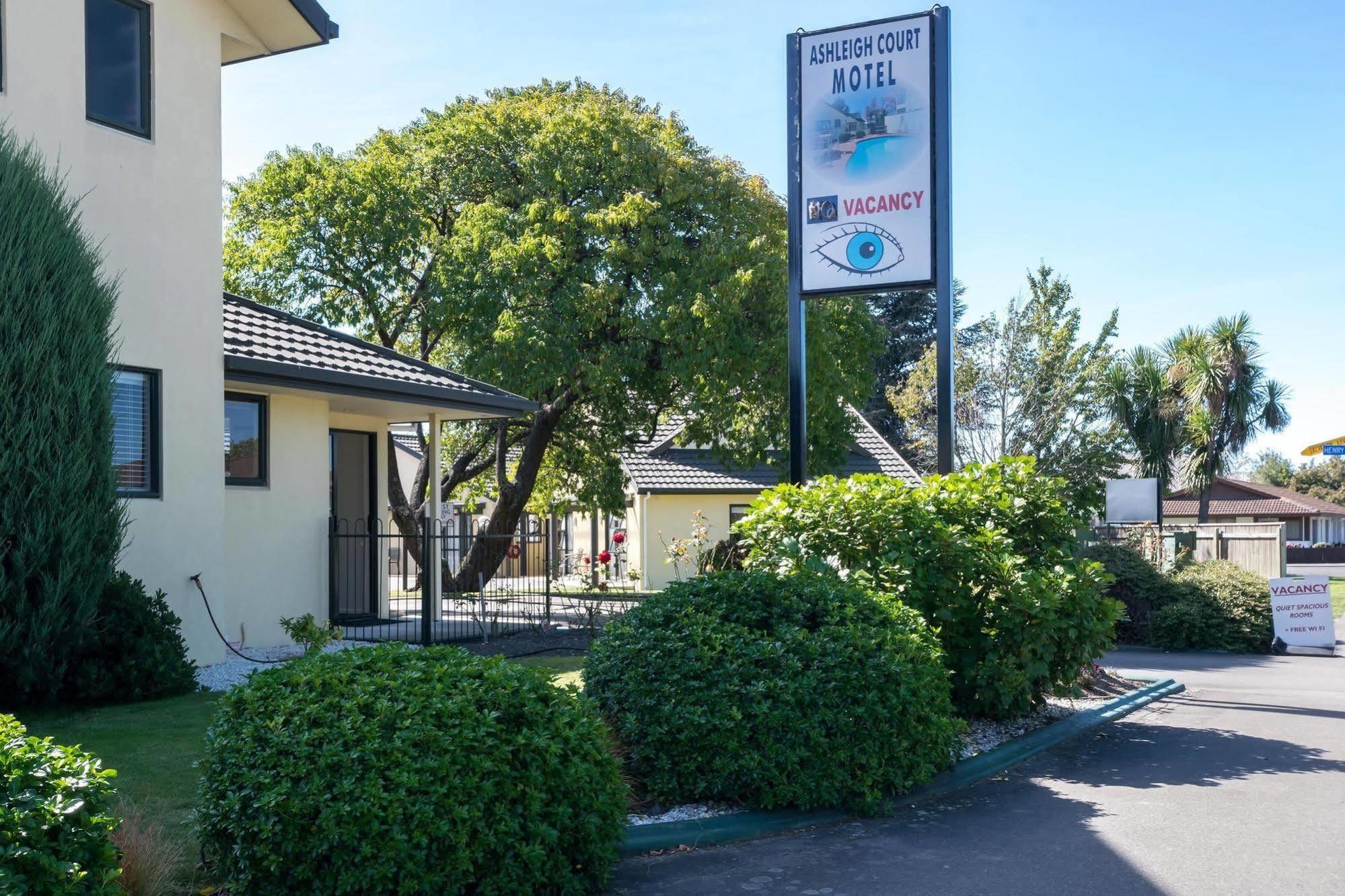 Ashleigh Court Motel เบลนิม ภายนอก รูปภาพ