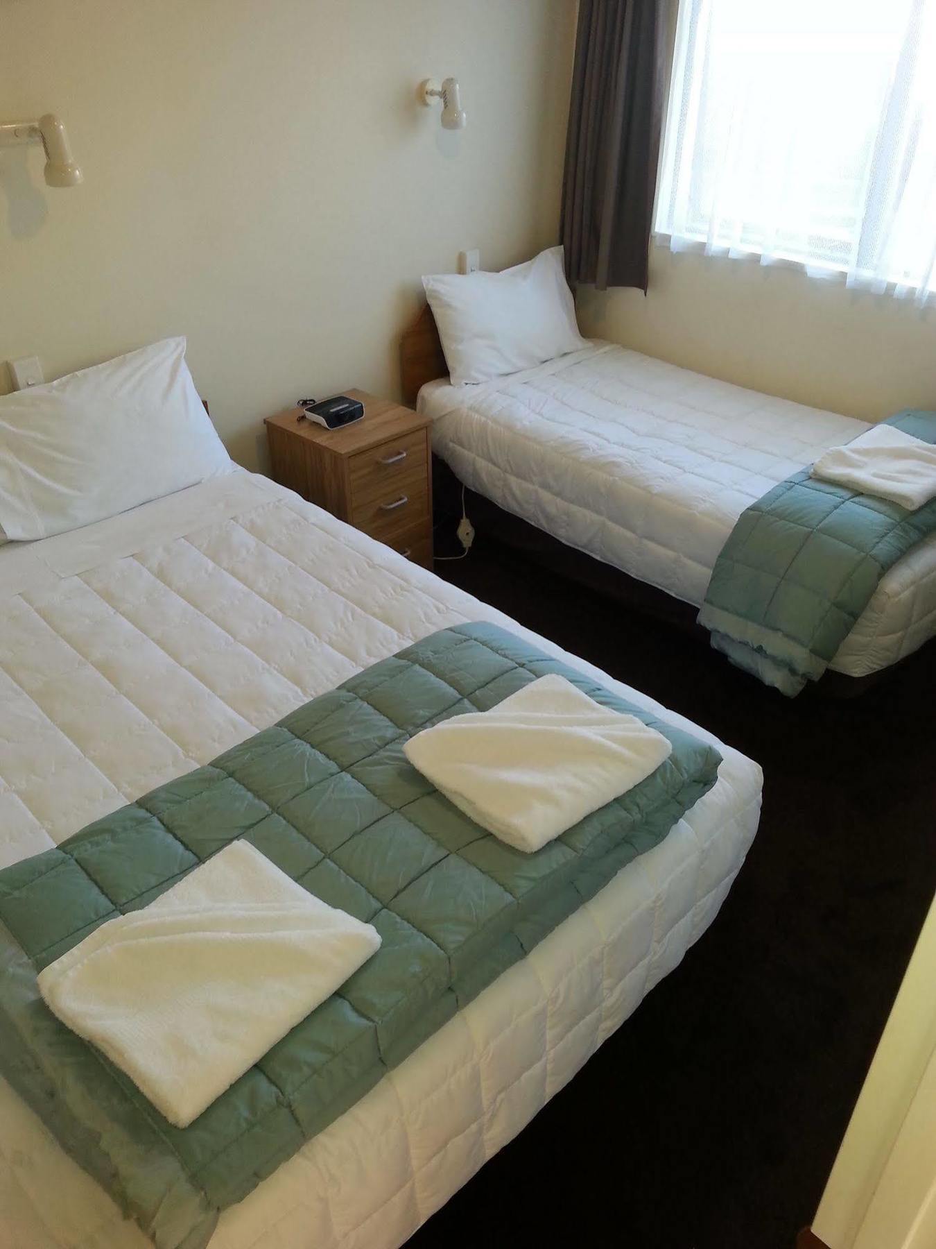 Ashleigh Court Motel เบลนิม ภายนอก รูปภาพ