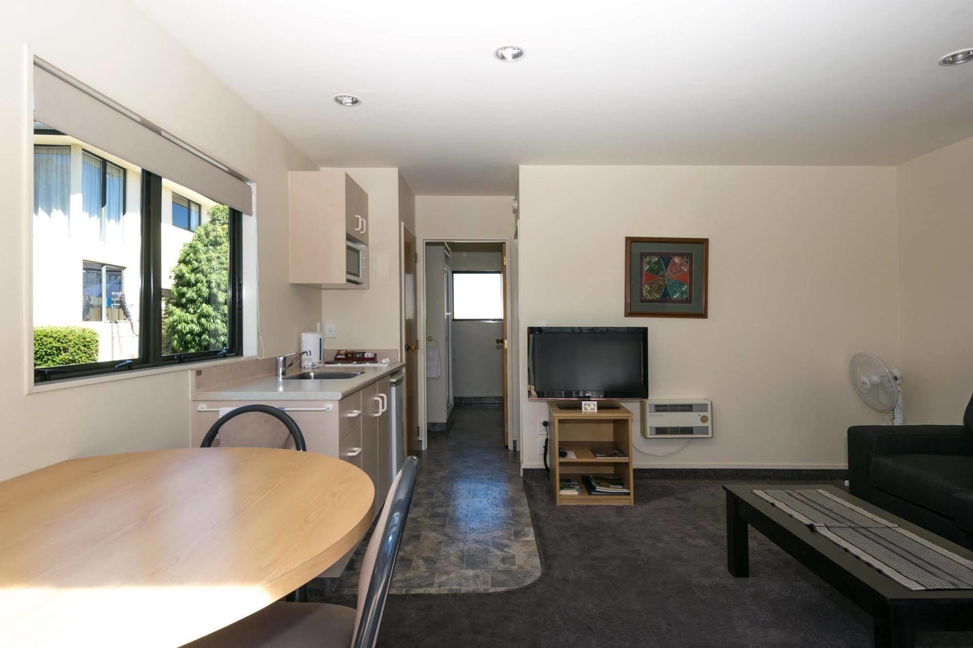 Ashleigh Court Motel เบลนิม ภายนอก รูปภาพ